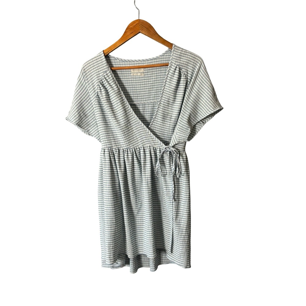 Urban Outfitters Blue White Striped Wrap Dress M Seersucker Textured Summer